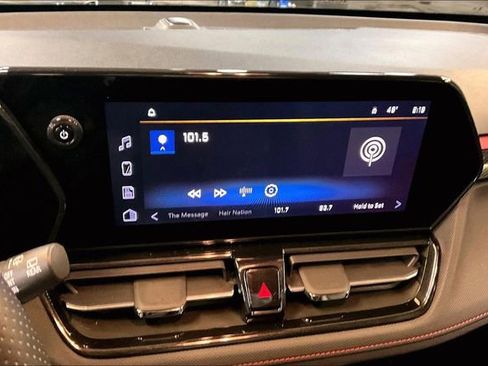 Used 2025 Chevrolet TrailBlazer RS w/ Convenience Package image 14