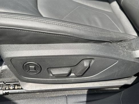 Used 2022 Audi Q3 2.0T Premium w/ Convenience Package image 42