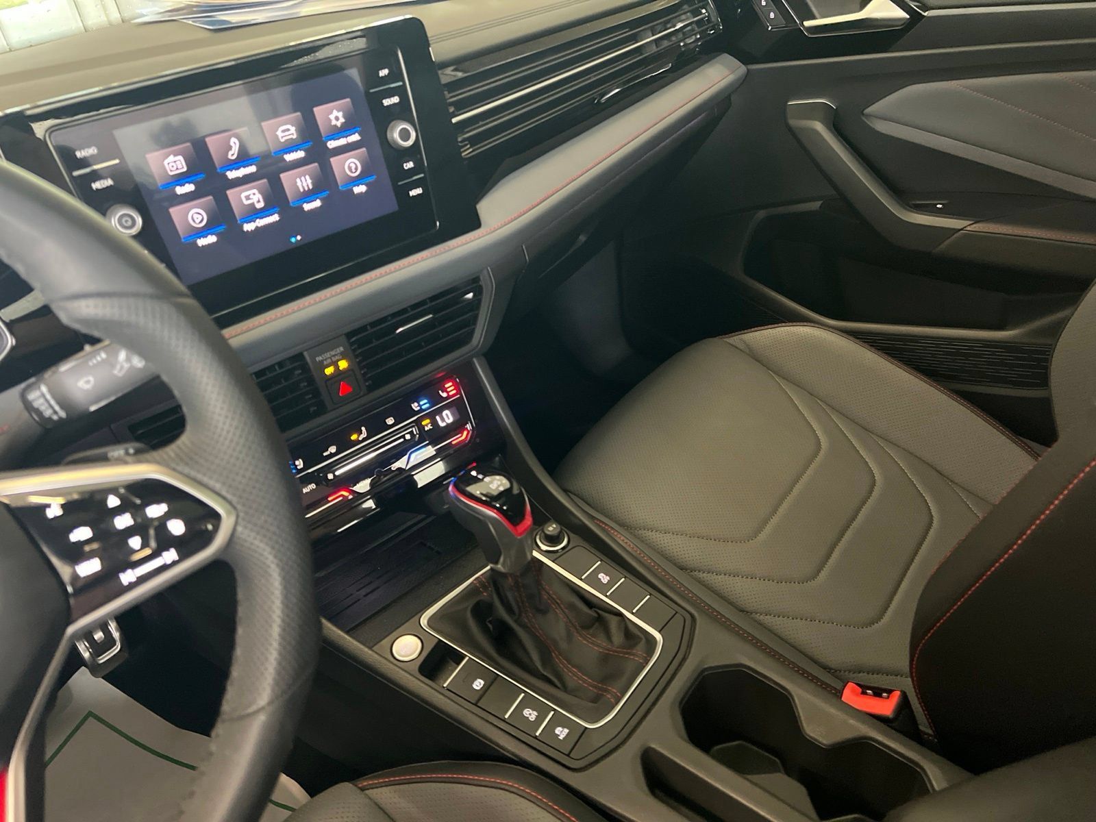 Certified 2025 Volkswagen Jetta GLI Autobahn FWD image 28