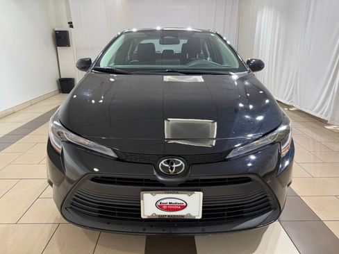 Used 2024 Toyota Corolla LE FWD image 8