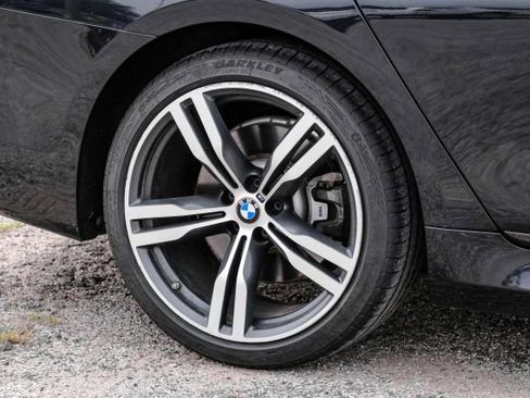 Used 2018 BMW 740i image 63