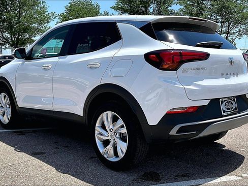 Used 2025 Buick Encore GX Preferred AWD/4WD image 5