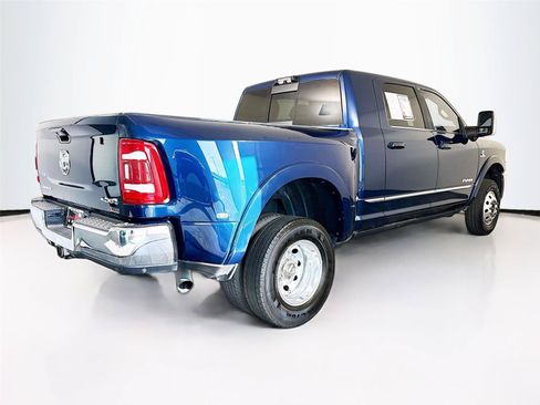 Used 2024 RAM 3500 Limited AWD/4WD image 38