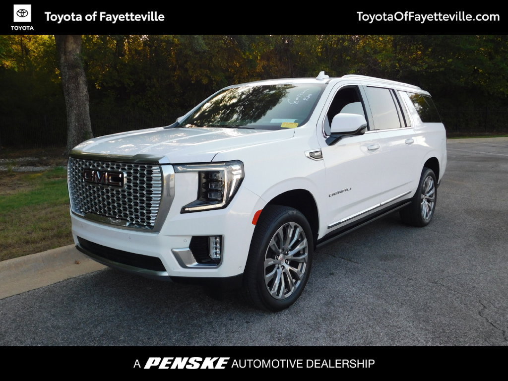 Used 2023 GMC Yukon XL Denali w/ Denali Reserve Package AWD/4WD image 1