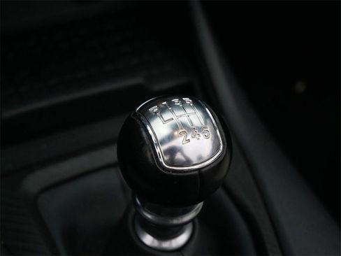 Used 2024 Ford Mustang GT Premium image 23