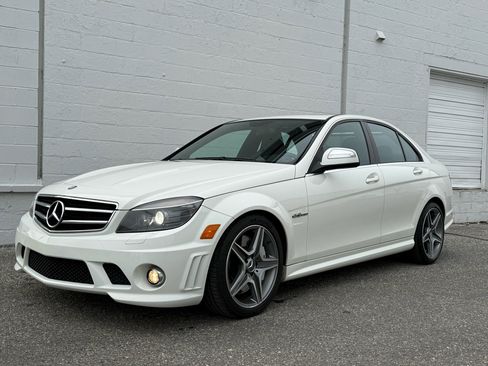Used 2009 Mercedes-Benz C 63 AMG Sedan image 10