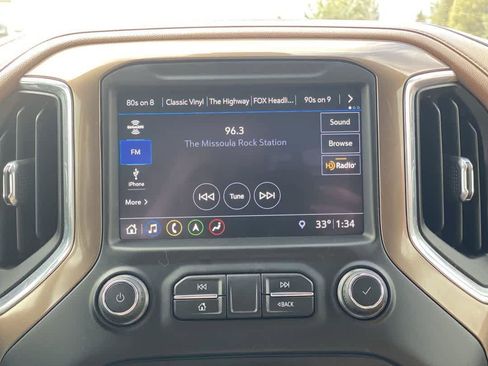 Used 2019 Chevrolet Silverado 1500 High Country w/ Technology Package AWD/4WD image 19