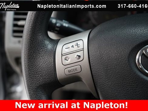 Used 2013 Toyota Corolla LE image 20