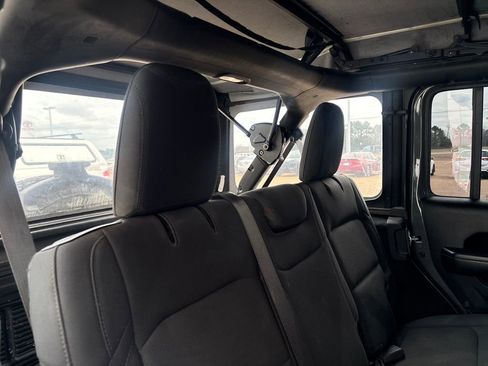 Used 2020 Jeep Wrangler Unlimited Sport image 22