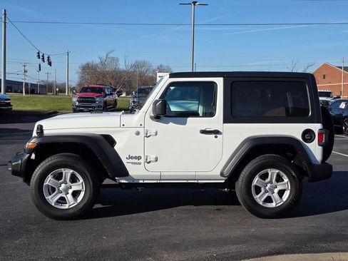 Used 2020 Jeep Wrangler Sport image 8