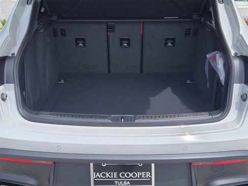 New 2025 Porsche Macan image 14