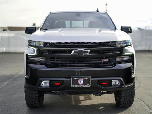 Used 2021 Chevrolet Silverado 1500 LT Trail Boss w/ Convenience Package II image 8