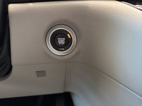 Used 2023 Chrysler Voyager LX FWD image 27