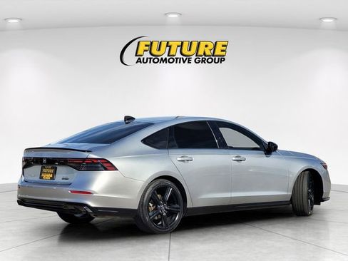 Used 2024 Honda Accord Sport image 4