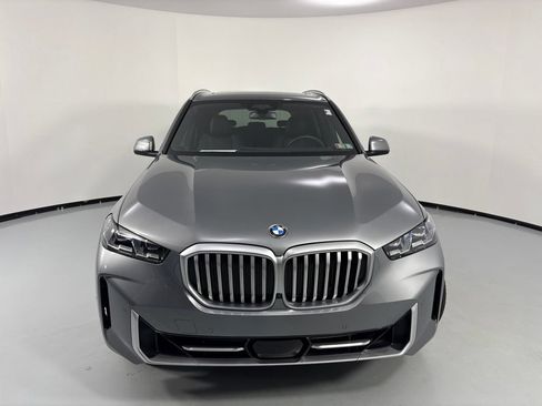 Used 2024 BMW X5 xDrive40i w/ Premium Package AWD/4WD image 2