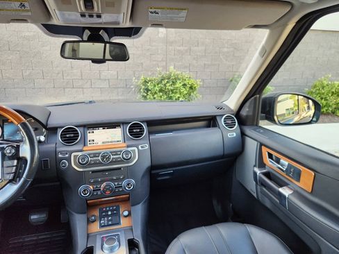 Used 2015 Land Rover LR4 HSE AWD/4WD image 22