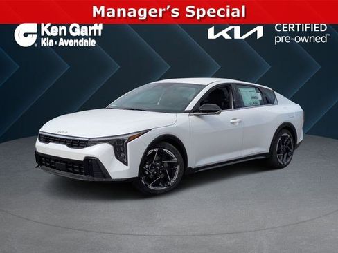 Certified 2025 Kia K4 GT-Line image 1