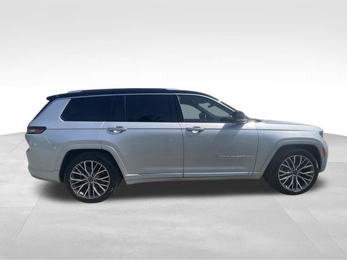 Used 2023 Jeep Grand Cherokee L Summit AWD/4WD image 16