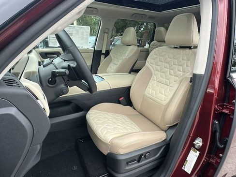 New 2025 Nissan Armada Platinum image 29