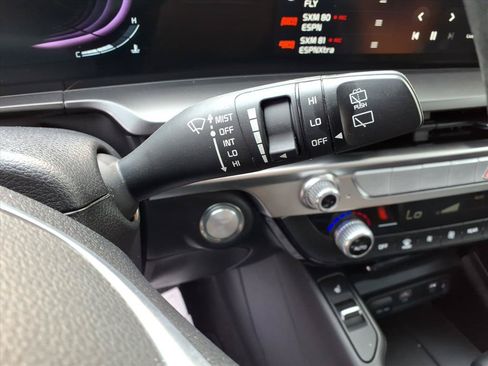 Used 2025 Kia Telluride S FWD image 21