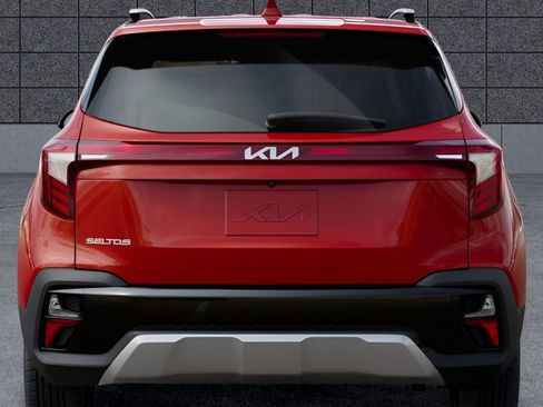 New 2026 Kia Seltos S image 13