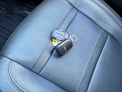 Used 2021 GMC Sierra 2500 Denali w/ Denali Ultimate Package image 14