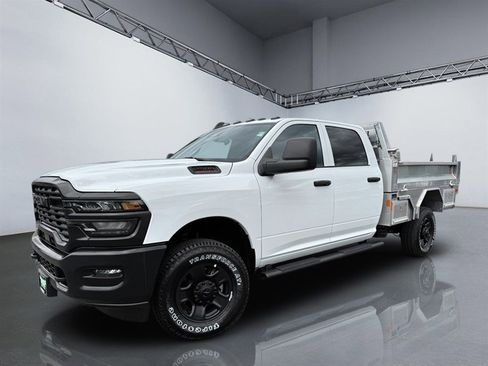 Used 2025 RAM 2500 Tradesman AWD/4WD image 33