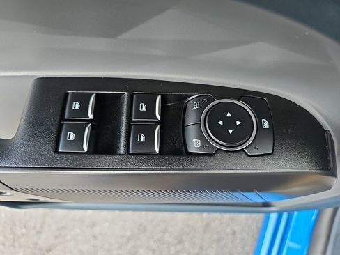 Used 2025 Ford Maverick Lobo AWD/4WD image 31