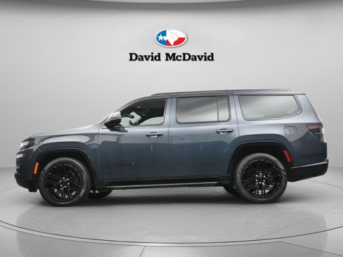 Used 2023 Jeep Wagoneer Series II image 5