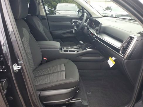 New 2026 Kia Sorento LX image 7