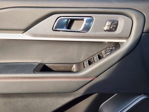 New 2026 Ford Explorer ST-Line w/ ST-Line Street Pack image 23