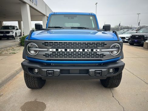 New 2026 Ford Bronco Badlands image 8