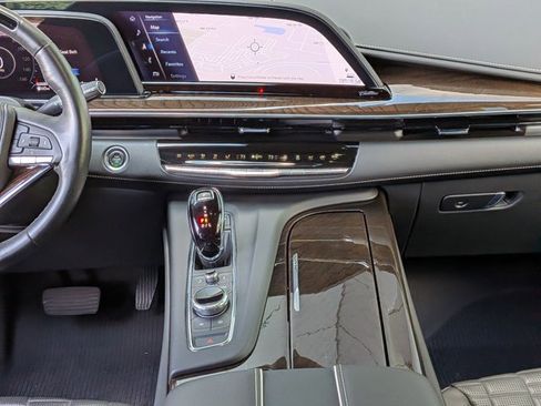 Used 2023 Cadillac Escalade Sport Platinum w/ LPO, ONYX Package image 10