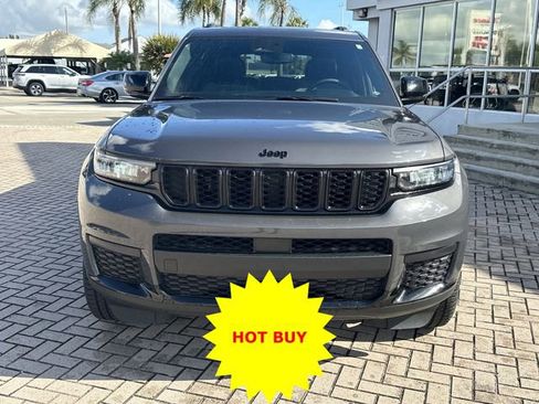 Used 2024 Jeep Grand Cherokee L Altitude AWD/4WD image 4