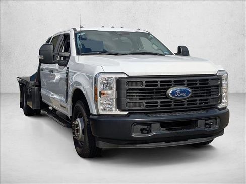 Used 2024 Ford F350 XL image 3