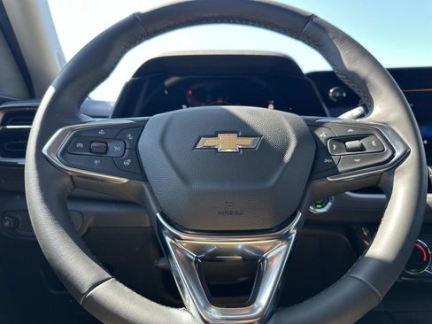 Certified 2024 Chevrolet TrailBlazer LT w/ LT Cold Weather Package AWD/4WD image 19