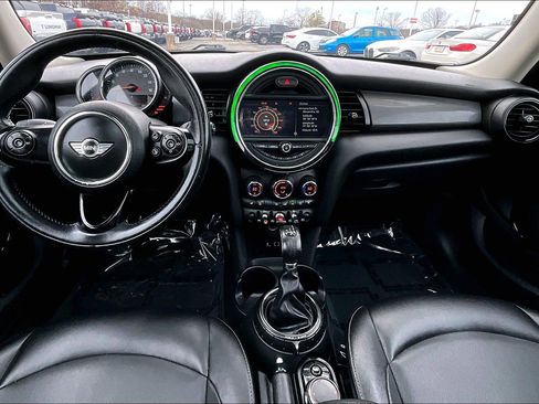 Used 2016 MINI Cooper 4-Door Hardtop image 13