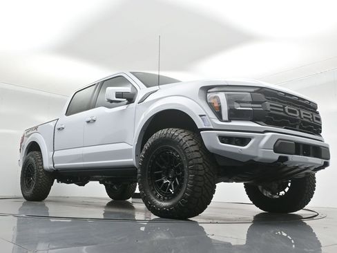 Used 2025 Ford F150 Raptor AWD/4WD image 50