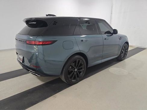Used 2024 Land Rover Range Rover Sport Dynamic SE AWD/4WD image 4