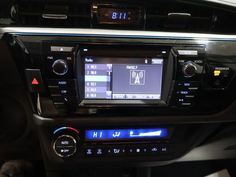 Used 2016 Toyota Corolla L image 24