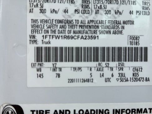 Used 2012 Ford F150 Raptor image 30