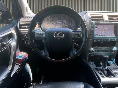 Used 2017 Lexus GX 460 AWD/4WD image 7