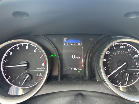 Used 2024 Toyota Camry LE w/ Convenience Package image 20