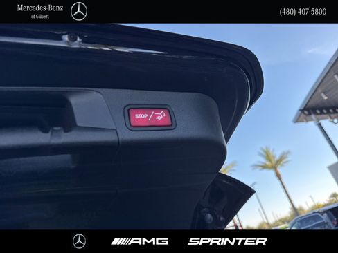 Certified 2025 Mercedes-Benz GLB 250 image 7