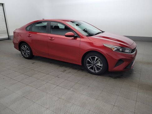 Used 2023 Kia Forte LXS image 11