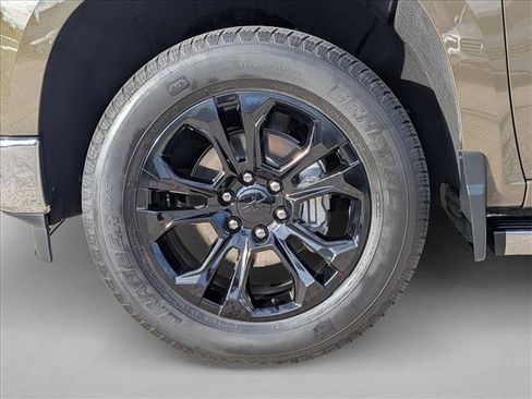 Used 2023 Chevrolet Silverado 1500 LTZ w/ LTZ Premium Package image 21