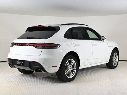 Certified 2024 Porsche Macan AWD/4WD image 7