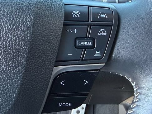 Certified 2025 Toyota Camry SE FWD image 14