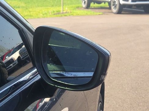 Used 2021 MAZDA MAZDA3 s FWD image 5