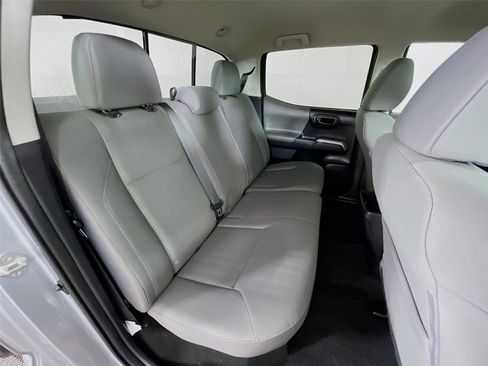 Used 2018 Toyota Tacoma SR5 image 27